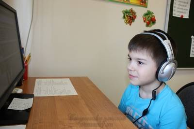 Ребенок с нарушением слуха